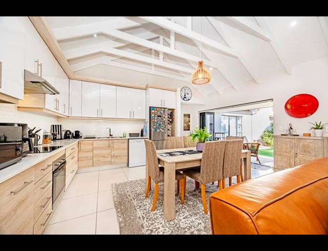 3 BEDROOM TOWNHOUSE FOR SALE IN HAASENDAL